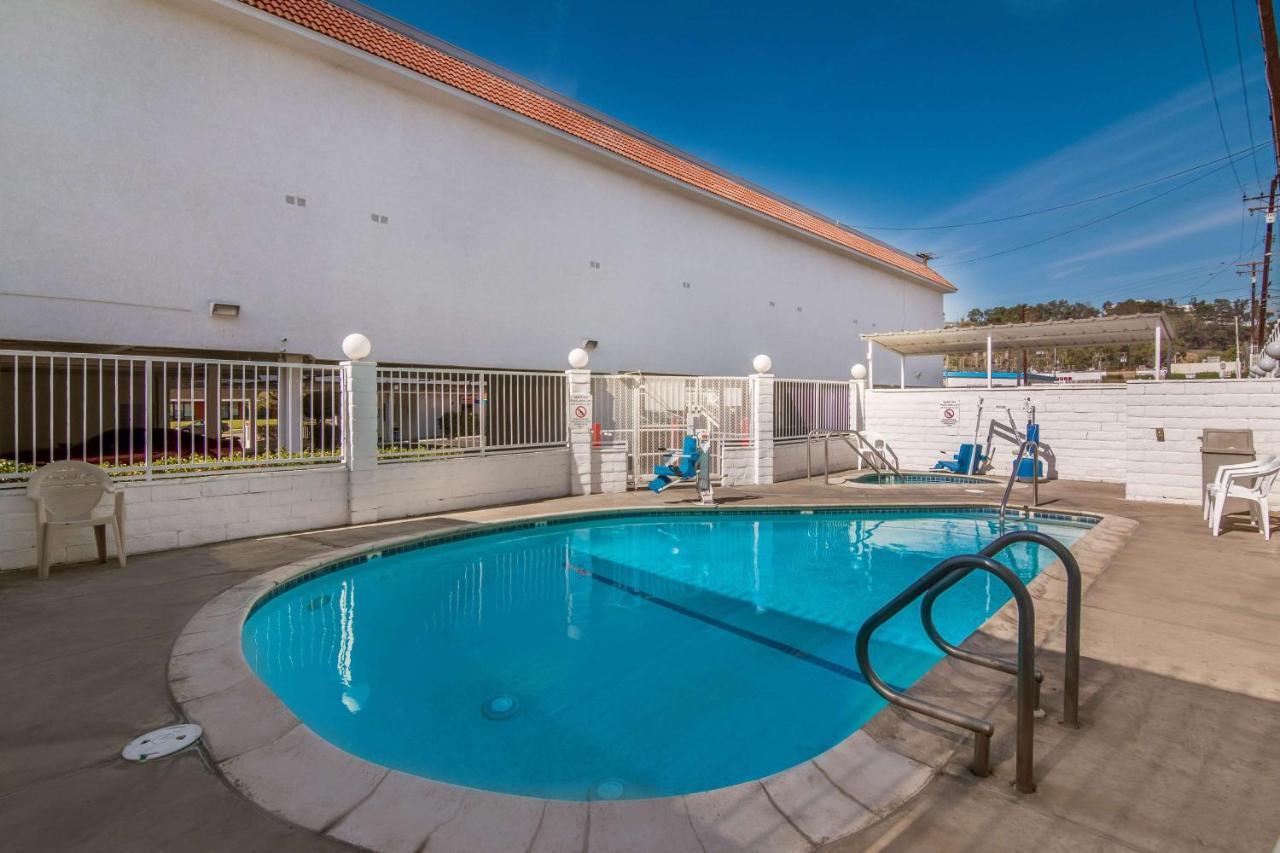 Motel 6 Monterey Park Exterior photo